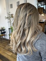 ソンリエ 青竹店(SONRiE)&nbsp;ブロンドヘアーバレイヤージュ