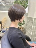 ショートレイヤー/顔周りくびれショート