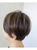 ツヤ髪ショートスタイル
