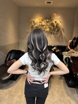 ロンド レア 天神大名店(Lond Le’a)&nbsp;グレー×インナーユニコーン[天神/大名/博多/赤坂]