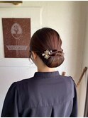 大人可愛いシニヨンヘアセットお呼ばれ結婚式二次会ヘアアレンジ
