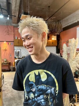 エディ(Edy) メンズウルフカットスパイキーショートケアブリーチ眉毛カット