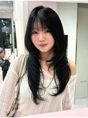 ブルーブラックで艶感レイヤーカット