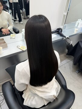 コア 梅田(Core) 髪質改善 艶髪 愛され 韓国風 前髪カット 小顔 梅田