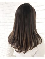 Maison ushiwakamaru 沼津駅北口店【メゾンウシワカマル ヌマズエキキタグチテン】&nbsp;ツヤブラウン×毛先カールセミロング