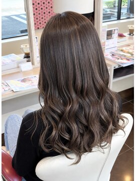 アース いわき店(HAIR&MAKE EARTH) ナチュラルブラウンのゆるふわロング