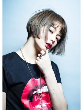 ブルー ヘアーメイク(Blue Hair Make) 透け感カラーのグラボブ