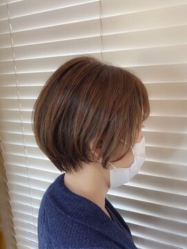 イロヘア アンジョウ(ilo.hair anjo) 透けショート×艶ブラウン