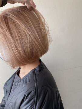 リノショアーズ ショウナン 辻堂店(RinoShores SHONAN) 大人可愛い切りっぱなしボブ外国人風カラーブリーチミルクティー