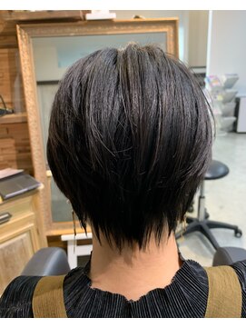 スイート ヘアデザイン(Suite HAIR DESIGN) 小顔見せで大人かわいい☆暗髪×ひし形ショート