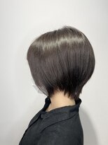 リーオオサカ(Lee Osaka)&nbsp;【Lee大阪店】大人カッコいい☆前下がりショートボブ/新出奈津樹