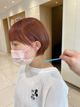 ケンジ 洋光台(KENJE) フェミニン耳掛けショートボブ◎ style by 田爪