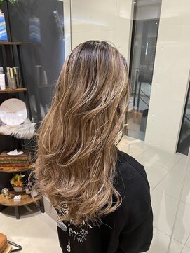 アキオドットヘアー(AKIO.hair) ロングヘアーオススメ! 映えカラーバレイヤージユスタイル!