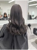 オリーブグレージュ