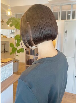 エクレ(eclet) 大人可愛い★ぱつっとボブ☆stylist Minami