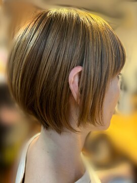 アミ ヘアコミュニティ(amie hair community) 丸みショートボブ