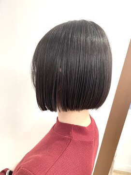 ピルボックス(PILL BOX) ミニボブ/黒髪/ストレートボブ/ショートボブ