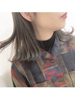 ビューティズム エルム(Beautism Elm) 外ハネ　グレージュ