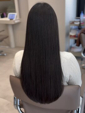 リス バイ ソヨン(Lis by SOYON) 暗髪/ダークブラウン/アッシュグレージュ/髪質改善/ロング