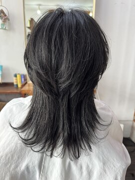 ヘアーアンドメイク アネラガーデン(HAIR&MAKE Anela garden) ウルフカット