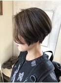 ローライトを入れたハンサムショート