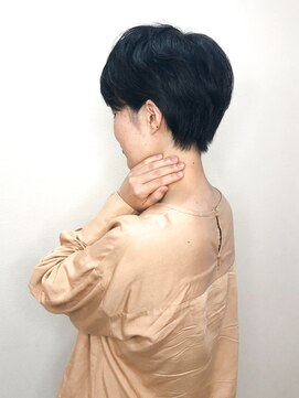 ウル(ulu) 耳にかけても可愛いマッシュショート