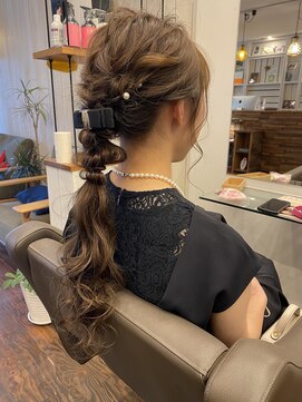 オルガ ヘアアンドメイク(Oluga hair&make) ローポニー編み下ろし