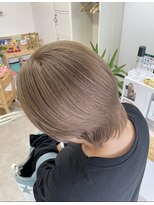 オリビアヘアー(OLIVIA HAIR) 大人可愛いミルクティーグレージュ