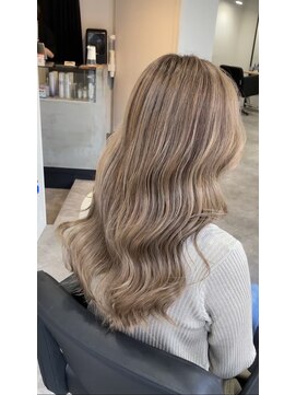 ラフ 難波店(LAFF) #黒髪#ボブルフ#ネビージュ#小顔#ワンレン