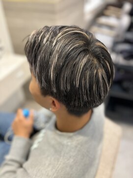 ラビス クローバー(Lovis clover) 黒髪カタログ　グレーベージュ　レイヤーロング