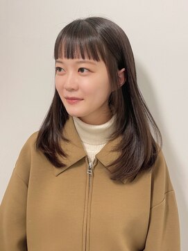 ヨー(Yoh-) 【レイヤーミディアム/中里千尋】ワイドバング/顔周りレイヤー