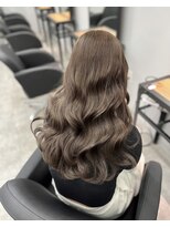 リンドトウキョウ(LINDO TOKYO)&nbsp;グレージュ/カール/セミディ/シアーカラー/姫カット/大阪/心斎橋