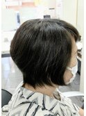 前下がりショートボブ