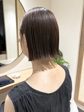 クーナバイトマト 横浜(Cuna by TOMTO) 【Cuna】ぱつっとボブ_切りっぱなしボブ_大人ボブ