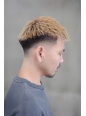 束感クロップ×ブロンド