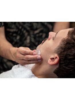 【男の身だしなみ】カッコイイMen'sは細部にまでこだわる☆長浜では数少ないシェービング取り扱いサロン☆