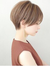 アビリタ(abilita) ハンサムショート くびれショート アッシュカラー　20代30代