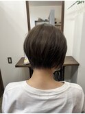 ショートボブ