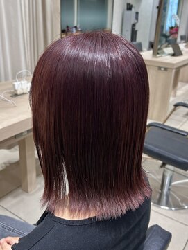 アッシュ 高幡不動店(Ash) ブリーチなしダブルカラーワインレッドボルドー推しカラー外ハネ