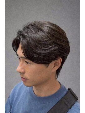 キラヴィ 三宮(KIRAVI) スパイラルパーマメンズ ベリーショートツーブロックマッシュ