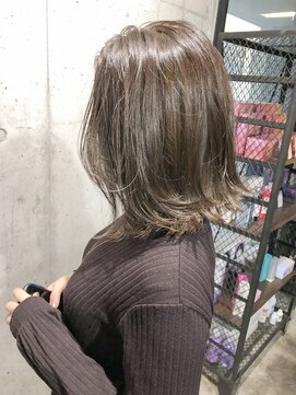 サロンドミルク 溝の口店(salon de MiLK) 脱白髪染めカラーで赤みのないカーキグレージュ