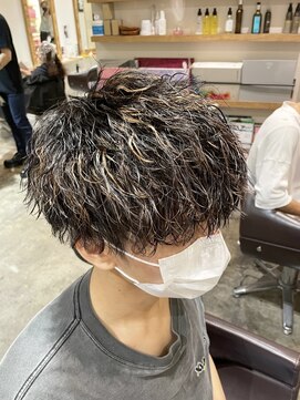 アルーシェ 新宿店(Alushe) 王道ツイスパマッシュ×ハイライト