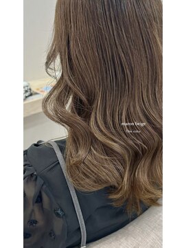 ルエラ 堅田(Luela) 柔らか透明感カラーマロンベージュ