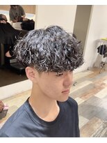 プリストオオサカ(PRIST OSAKA)&nbsp;波巻きスパイラルパーマ