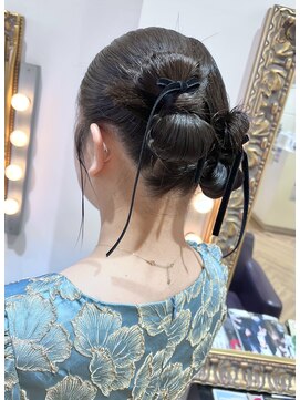 コワファースト させぼ五番街店(COIFF1RST) twin ribbon arrange