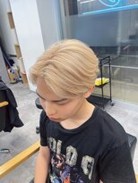 メンズサロン キング 梅田店(Men’s salon K!ng)&nbsp;ホワイトメッシュ/ツイスト/ツイスパ/パーマ/メンズ/眉毛