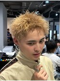 金髪ショート
