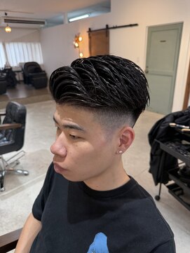 ロム(Rom.) 七三フェード/加藤聖也