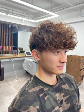 ルート バイ パルタージュ 大宮駅東口店(Root by PaRtage) サーフカール/波巻きツイストスパイラル/フェザーパーマ[大宮駅]