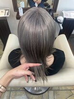 ヘアーメイクフィールヒルズ(FEEL HILLS)&nbsp;【艶髪カラー】シルバーカラー